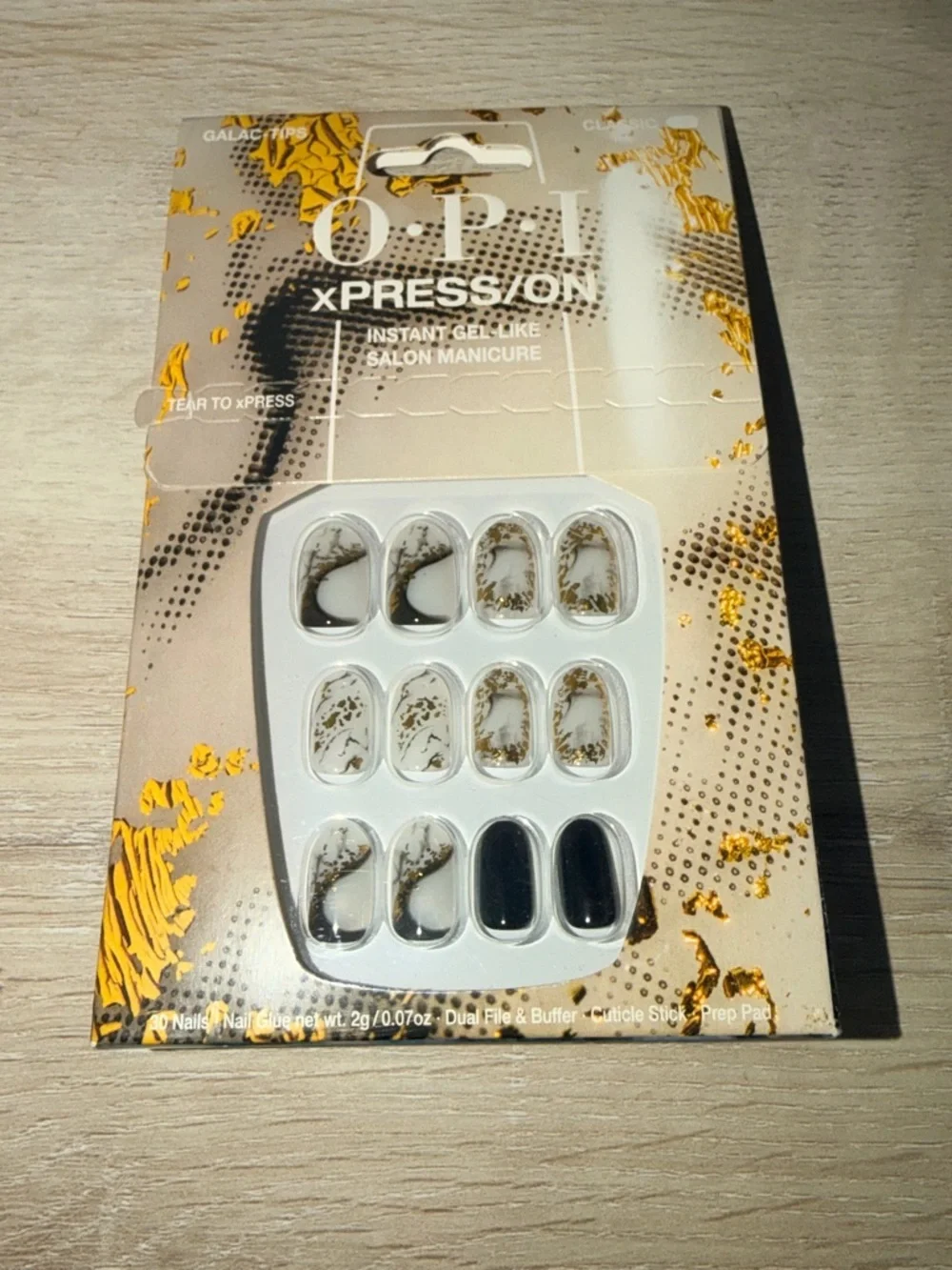 OPI Xpress/On Black & White Marble Press-On Nail Set